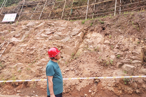 �д�֧����ǧ�����Ŀ��չ���⵳�ջ